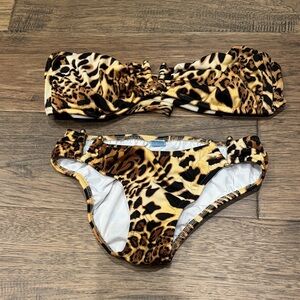 VENUS Leopard Print Bikini